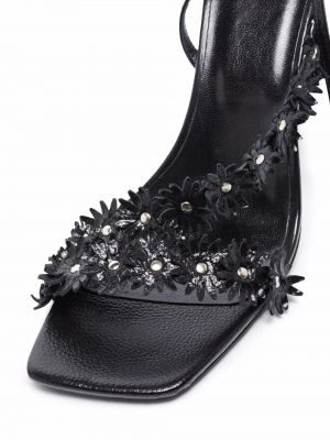 Sandały w kwiatki By Far czarne