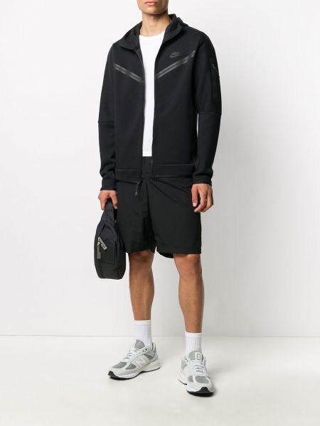 Sudadera con capucha con bordado con bordado Nike negro