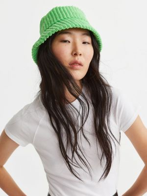 Вельветовая шапка H&m зеленая