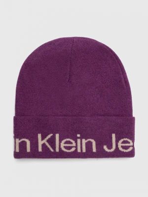 Вълнена шапка Calvin Klein Jeans виолетово