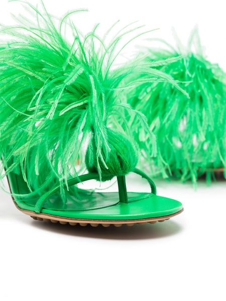 Täpilised sulgedega sandaalid Bottega Veneta roheline