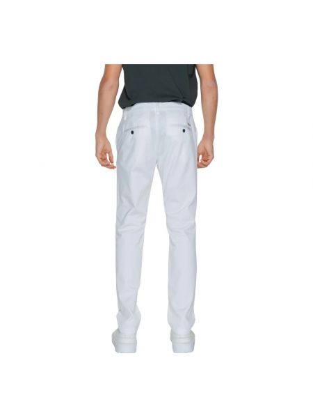 Pantalones chinos con cremallera Armani Exchange blanco