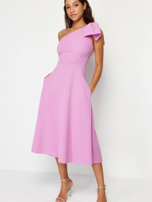 Βραδινό φόρεμα με φιόγκο Trendyol ροζ