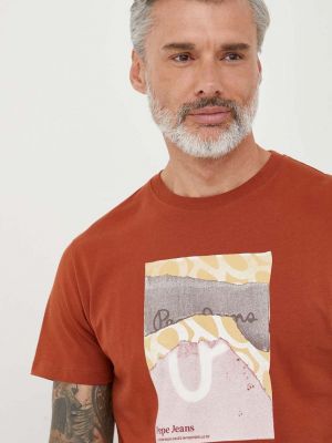 Bavlněné tričko s potiskem Pepe Jeans hnědé