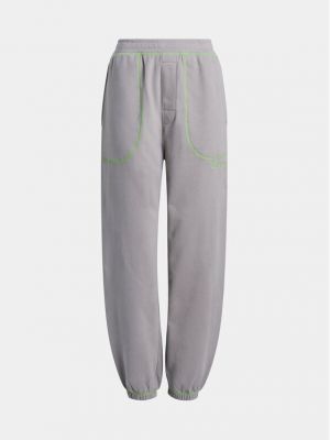 Priliehavé teplákové nohavice Calvin Klein Underwear sivá
