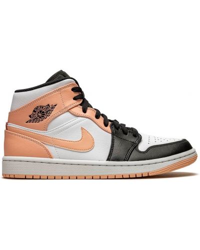 Tennarit Jordan Air Jordan 1 musta