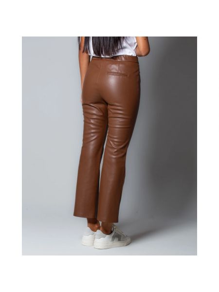 Pantalones de cuero de cuero sintético Semicouture marrón