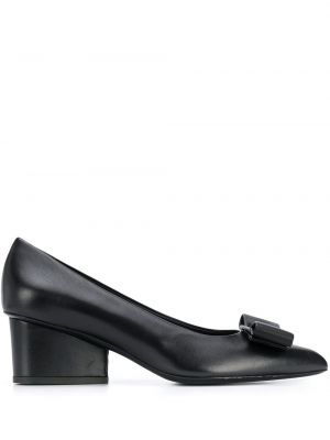 Pumps Salvatore Ferragamo svart