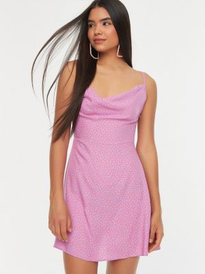 Kleid Trendyol pink