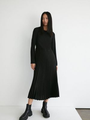 Черное плиссированное платье миди с длинным рукавом Warehouse