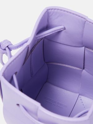 Kožená kabelka Bottega Veneta fialová