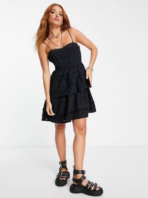Платье мини с вышивкой с баской Reclaimed Vintage черное