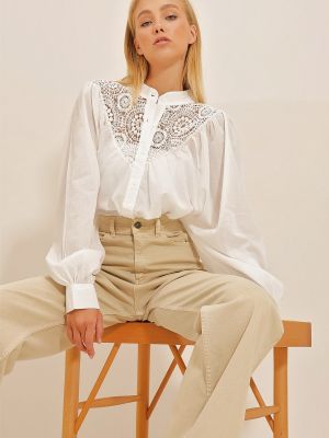 Pletena košulja Trend Alaçatı Stili bijela