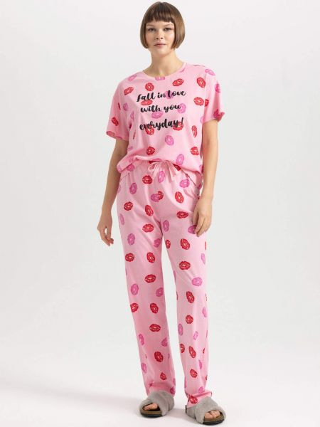 Pletené priliehavé pyžamo Defacto