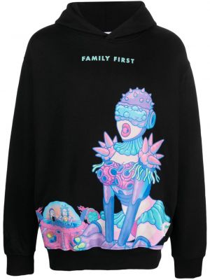 Kapučdžemperis ar apdruku Family First melns