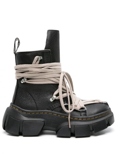 Členkové topánky na platforme Dr. Martens čierna
