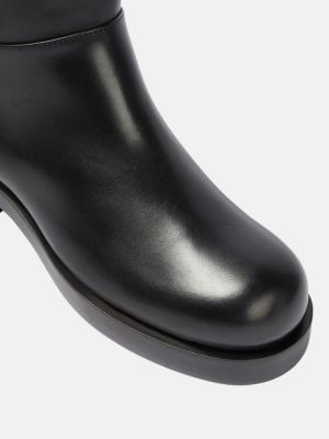 Usnjene gumijasti škornji Versace črna