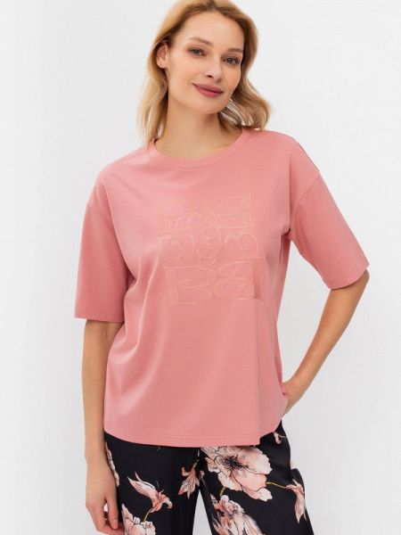 Розовая футболка Bulmer