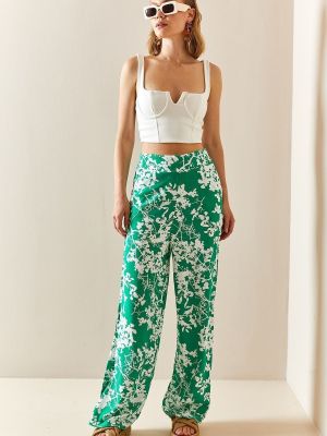 Pantaloni cu model floral cu croială lejeră Xhan verde