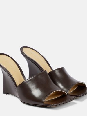 Kožené sandály na klínovém podpatku Bottega Veneta hnědé