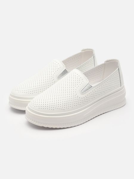 Белые туфли Madella