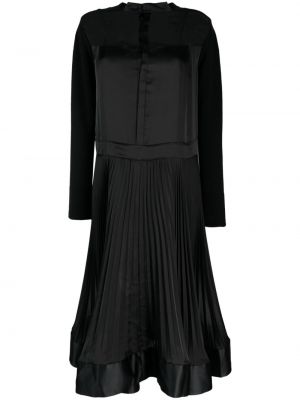 Pliszírozott gyapjú midi ruha Sacai fekete