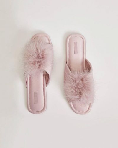 Одежда для сна женская oysho. 2dba6aadb2aaa2af46ede2144ecf1583 medium. Одежда для сна женская oysho фото. Одежда для сна женская oysho-2dba6aadb2aaa2af46ede2144ecf1583 medium. картинка Одежда для сна женская oysho. картинка 2dba6aadb2aaa2af46ede2144ecf1583 medium. Oysho — это испанская компания, которая занимается выпуском домашней и спортивной одежды, а также производит нижнее белье для женщин. Благодаря высокому качеству товаров лейбл Оушо быстро завоевал популярность во всем мире. Ознакомиться с большим выбором брендовых товаров можно на полках магазина Shopsy.