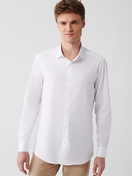 Памучна риза slim Avva бяло