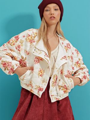 Prošívaný květinový kabát Trend Alaçatı Stili