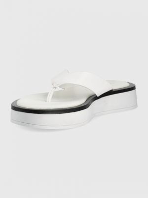 Bőr flip-flop Calvin Klein fehér