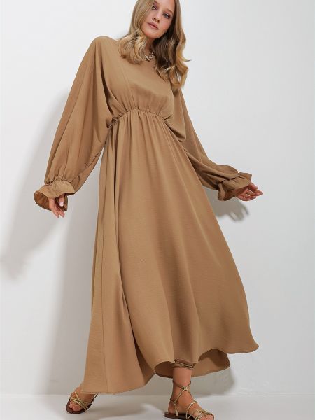 Μάξι φόρεμα με φουσκωτα μανικια Trend Alaçatı Stili