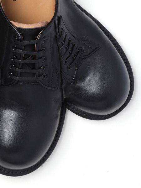 Asimetriskas dabīgās ādas derbija stila kurpes Comme Des Garçons Homme Plus melns