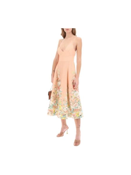 Lniana sukienka midi w kwiatki koronkowa Zimmermann różowa