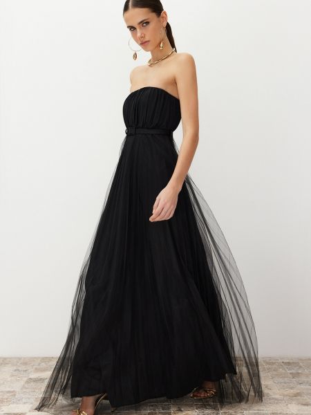 Плетена вечерна рокля от тюл Trendyol черно