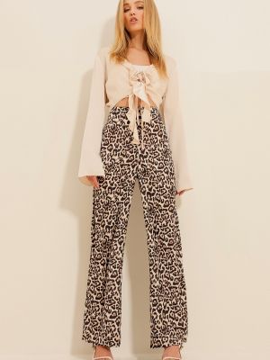 Плетени панталон с леопардов принт Trend Alaçatı Stili кафяво
