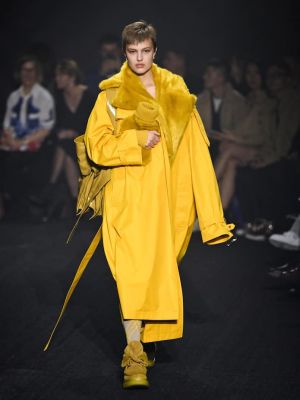 Abrigo de algodón oversized Burberry amarillo