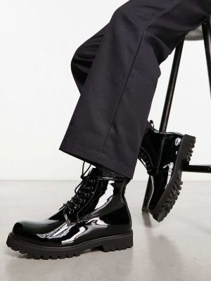 Черные массивные лакированные ботинки на шнуровке Devils Advocate