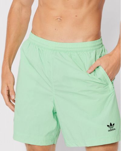 Priliehavé športové šortky Adidas zelená