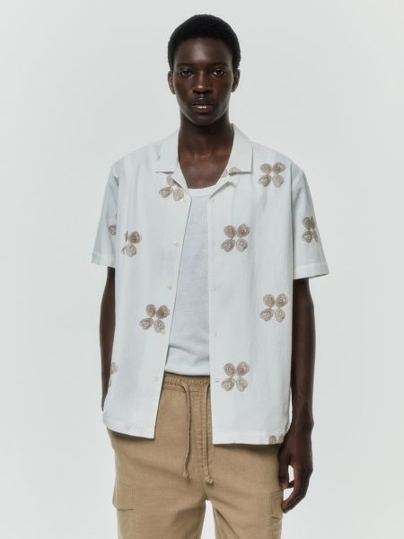 Camisa con bordado de flores Sfera blanco