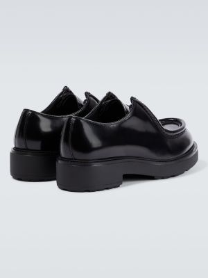 Loafers di pelle Prada nero