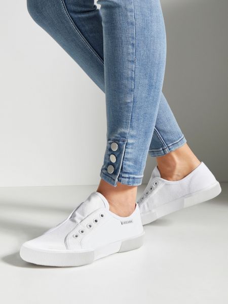 Slip-on ниски обувки Lascana бяло