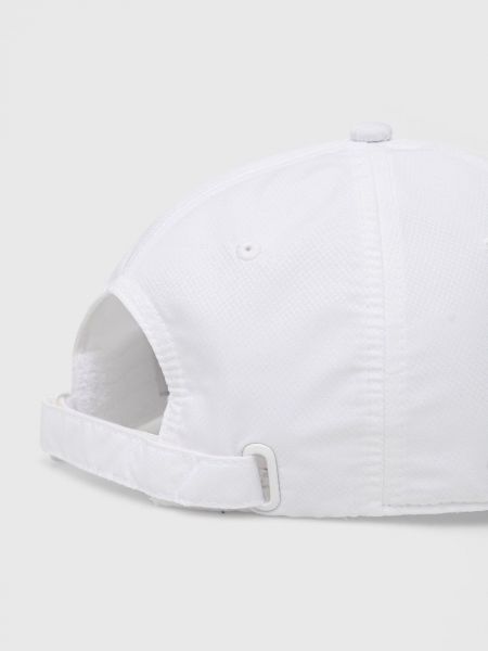 Однотонная шапка Lacoste белая
