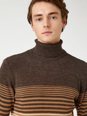 Пуловер на райета Koton кафяво