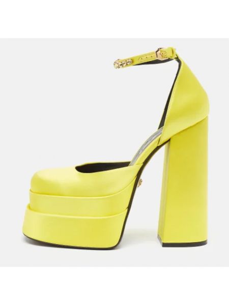 Calzado de raso Versace Pre-owned amarillo