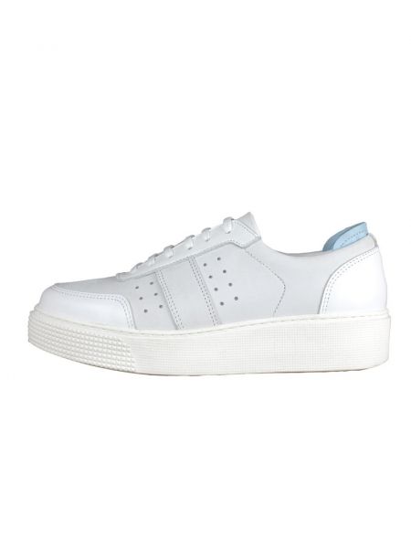Białe sneakersy Cinque