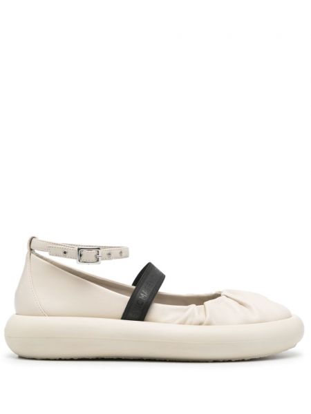 Кожени ниски обувки Vic Matié бяло