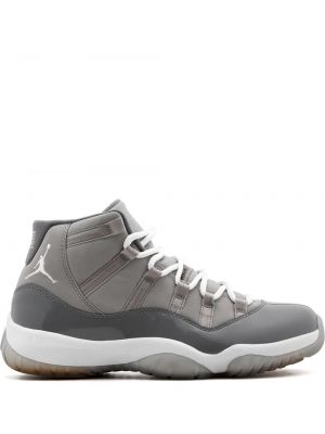 Sneaker Jordan 11 Retro grau