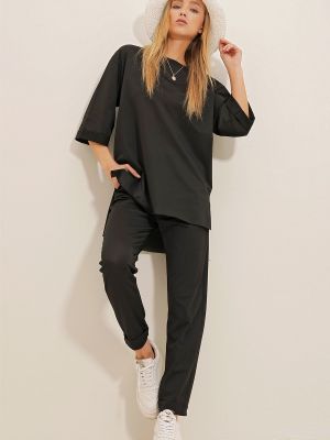 Dzianinowy garnitur z kieszeniami z krepy Trend Alaçatı Stili czarny
