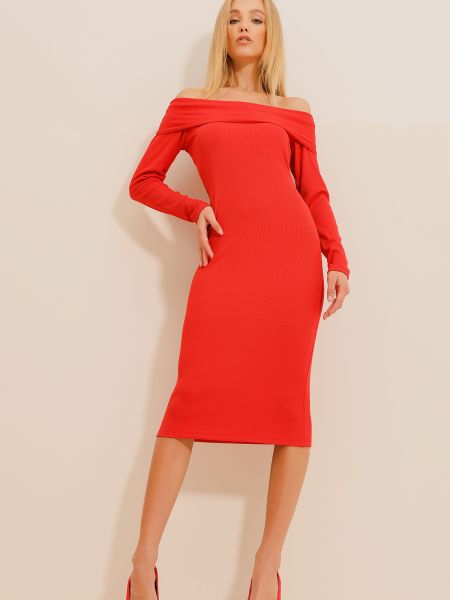 Πλεκτή φόρεμα Trend Alaçatı Stili κόκκινο