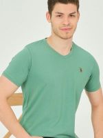 Мужские футболки с v-образным вырезом